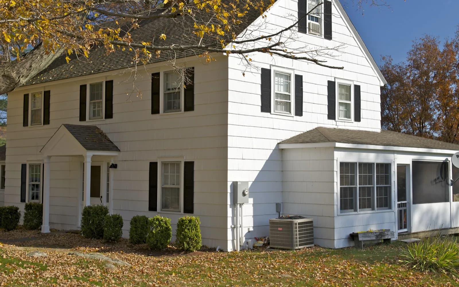 Antique colonial farmhouse near apple orchards in Sterling, Massachusetts